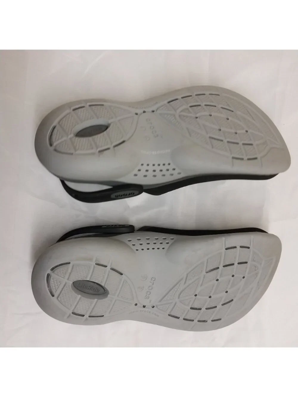 Men's Size 9 Crocs LiteRide Clogs Black/Gray Lightweight Slip-On Sandals